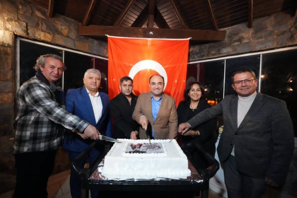 BAŞKAN AKDENİZLİ, BASIN MENSUPLARIYLA BİR ARAYA GELDİ